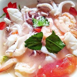 ต้มยำปลาหมึก