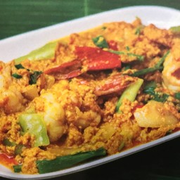 กุ้งผัดผงกะหรี่