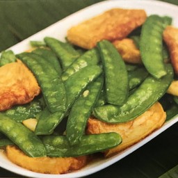 ถั่วลันเตาผัดเต้าหู้