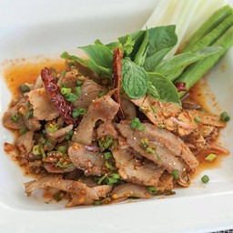 หมูน้ำตก