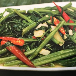 ผัดผักบุ้งไฟแดง