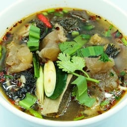 ต้มแซ่บเนื้อ