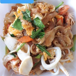 ผัดซีอิ้วทะเล