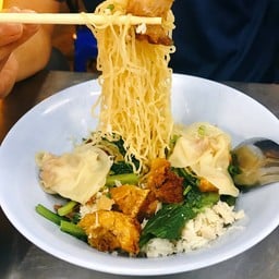 ราชาบะหมี่เกี๊ยวปูรามอินทรากม.2 -