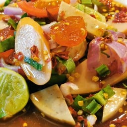 ยำปลาร้าแซ่บ ไข่แดง+ไส้กรอก+หมูยอ