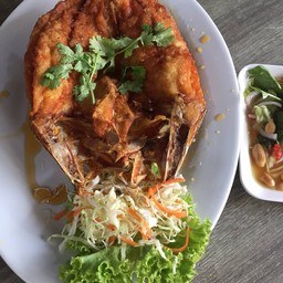 กะพงทอดน้ำปลา