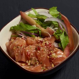 ยำแซลมอนสับ (80g)