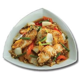 เนื้อปลาเก๋าทอดผัดพริกไทยดำ