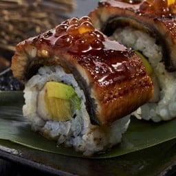 Q10 - ปลาไหลอิคุระโรล (6 ชิ้น)