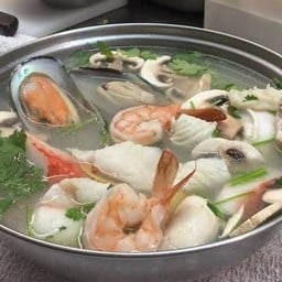 ต้มยำรวมมิตร เล็ก