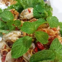 ยำหอยนางรม เล็ก