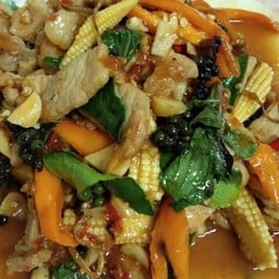 หมูผัดฉ่าราดข้าว