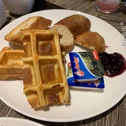 อร่อยมาก วาฟเฟิลที่นี่😋😋