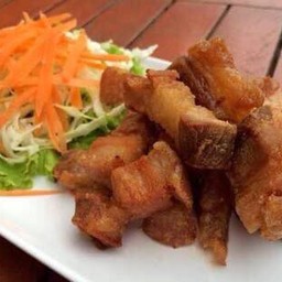 หมูสามชั้นทอดน้ำปลา
