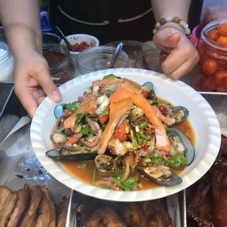 ยำปลาร้า หอยแครง+ปลาแซลมอน