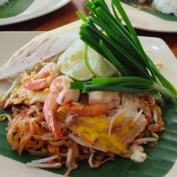 ผัดไทกุ้งสด