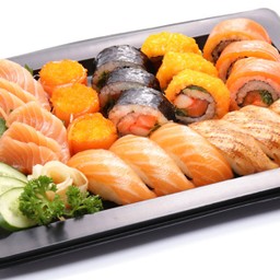 Salmon Sashimi & Sushi Party Set – Thammachart Seafood