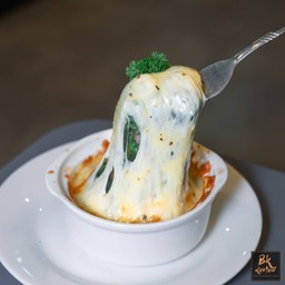 ผักโขมอบชีส