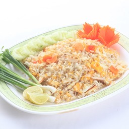 ข้าวผัดเนื้อปู