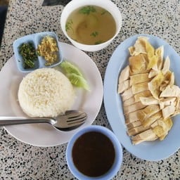 แดนข้าวมันไก่ By ต้น แม่โจ้ แม่โจ้