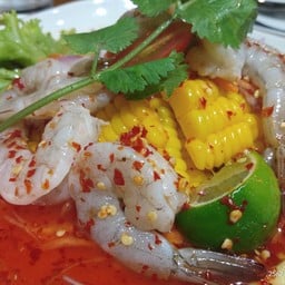 ยำกุ้งสด