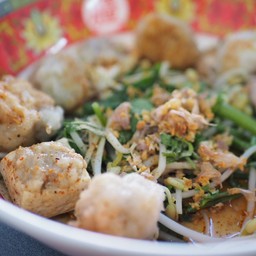 ก๋วยเตี๋ยวแคะ