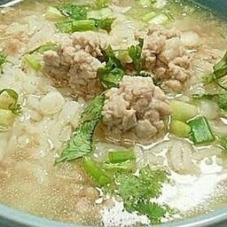 ข้าวต้มหมูสับ