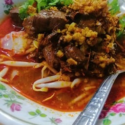 น้ำเงี้ยวยายรัตน์