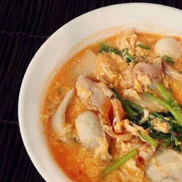 สุกี้น้ำหมู (ร้าน DD ราดหน้าสุกี้สยามอินเตอร์)