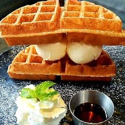 วาฟเฟิลไอศครีม (เต็มแผ่น) WAFFLE ICREAM (Round)