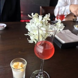 Complimentary pudding, drink & friut 