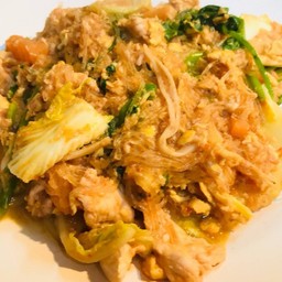 สุกี้แห้งไก่ (ร้าน DD ราดหน้าสุกี้สยามอินเตอร์)
