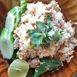 ข้าวผัดรวมมิตร