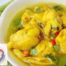 ไก่ต้มขมิ้น