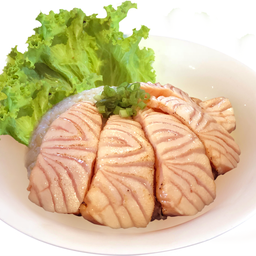 ข้าวผัดกระเทียมแซลมอนย่าง น้ำจิ้มซ๊ฟู๊ด