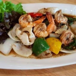 ทะเลผัดพริกไทดำ