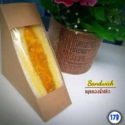 แซนด์วิชหมูหยองน้ำสลัด