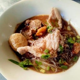 ร้านก๋วยเตี๋ยวเรืออยุธยาเจ้เดือน (ไม่ใส่พริก)
