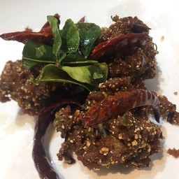 ลาบหมูทอด