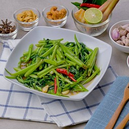 ผัดผักบุ้งไฟแดง