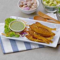 ปลาเห็ดโคนทอดกระเทียม