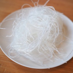 วุ้นเส้น