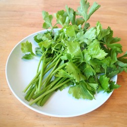 คื่นไช่