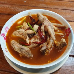 ร้านข้าวต้มแสงเดือน วิเศษชัยชาญ