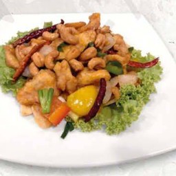 ไก่ผัดเม็ดมะม่วง