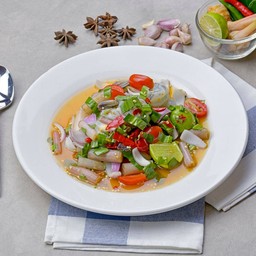 ยำหมูยอไข่แดงเค็ม