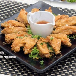 ปีกไก่ทอดน้ำปลา