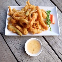 กุ้งชุบแป้งทอด