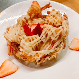 สลัดกุ้งตะกร้าเผือก