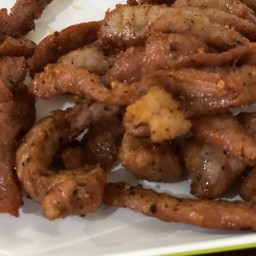 หมูทอดพริกไทยดำ